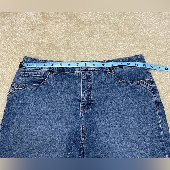 Blue Jean Shorts - Size: 8 - St John Bay - Picture 4 of 6